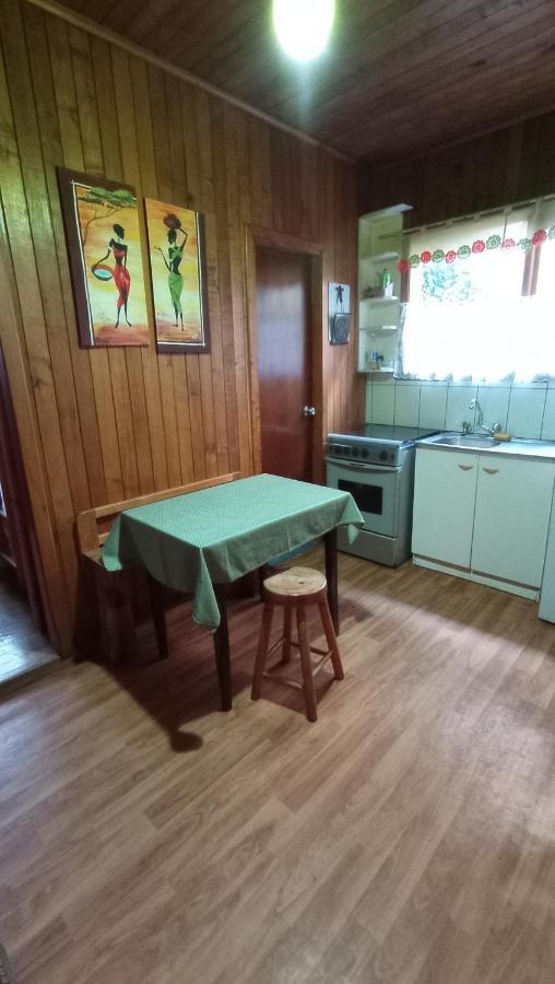 Hostal Casa Damasco Ancud Exteriör bild